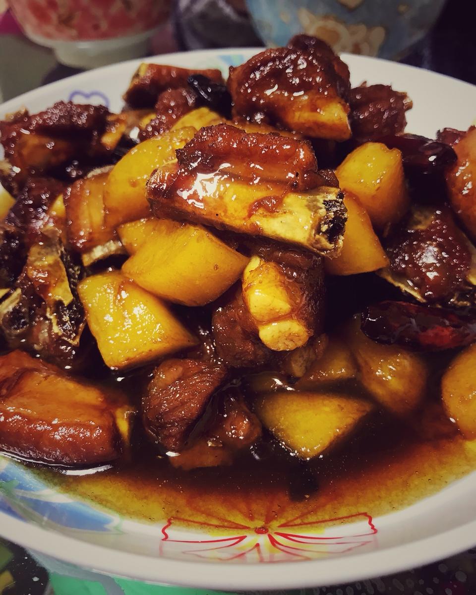 土豆烧排骨