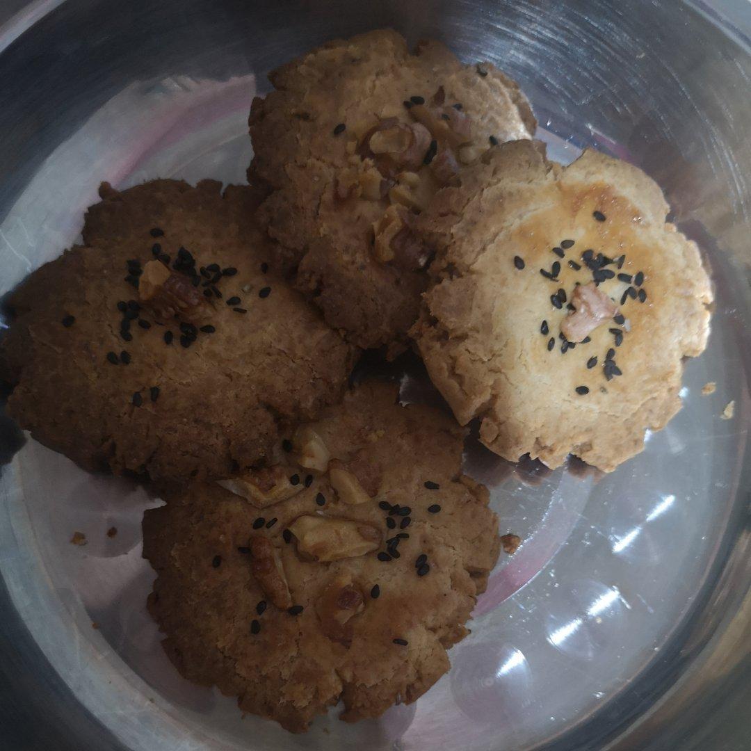 轻轻一按就碎掉的原味桃酥（不输猪油版）