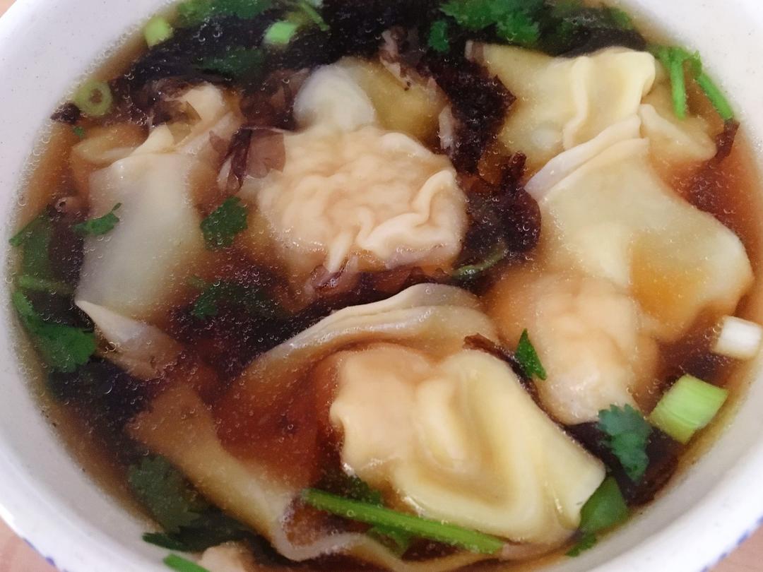 三鲜馄饨 Huntun