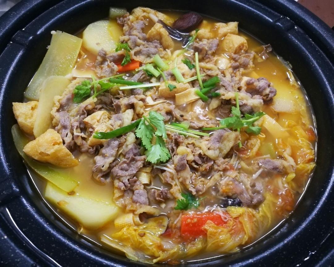 蕃茄金针菇肥牛煲(塔吉锅或砂锅)的做法