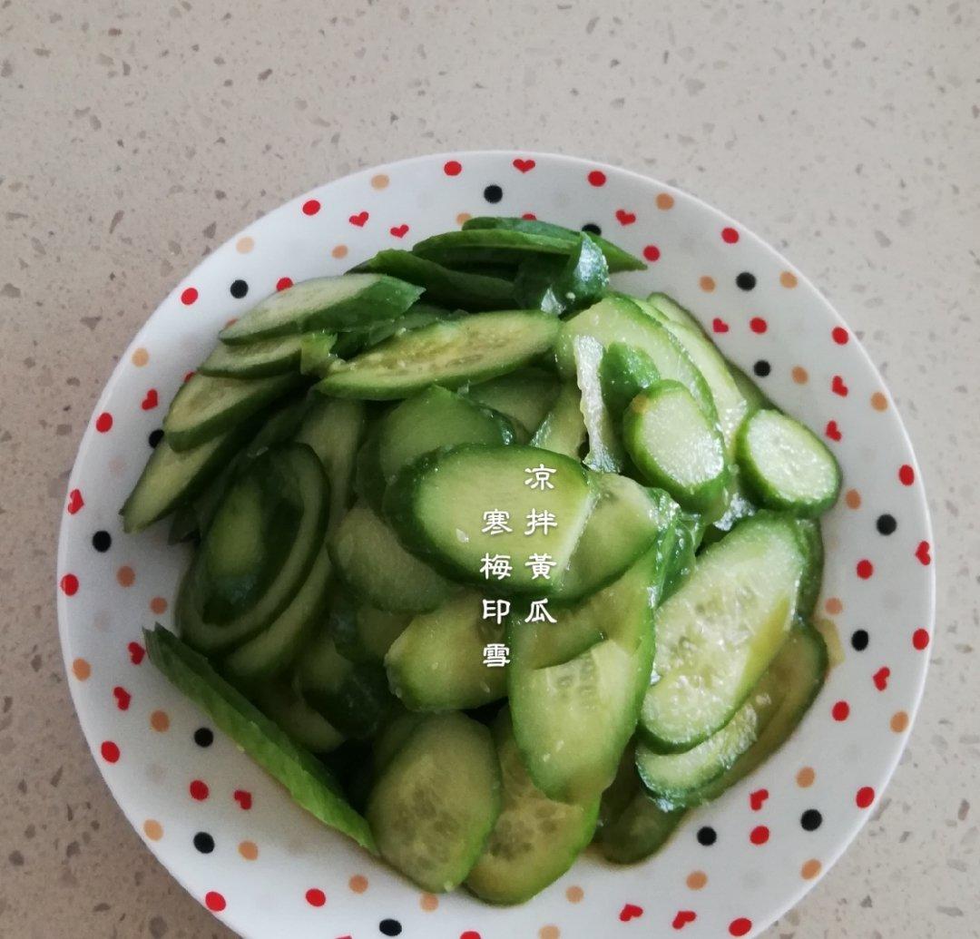 金针菇拌黄瓜