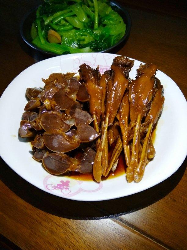 隔壁8姨做的卤水鹅肾