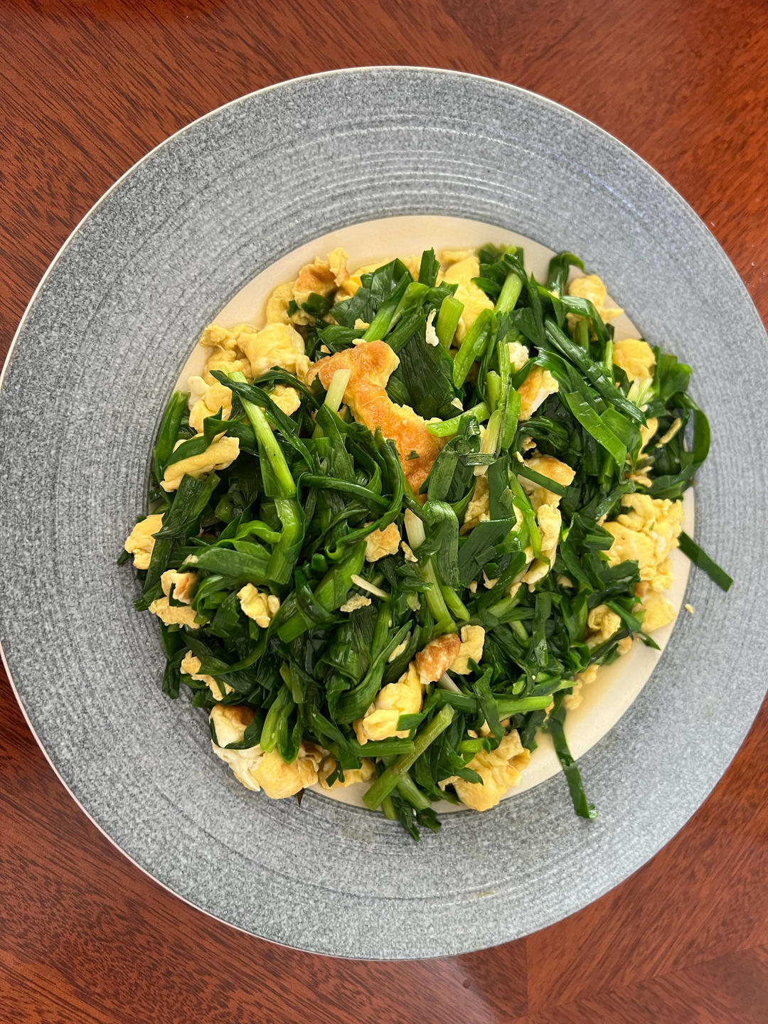 韭菜炒鸡蛋——三分钟快手下饭菜 掌握火候的秘诀