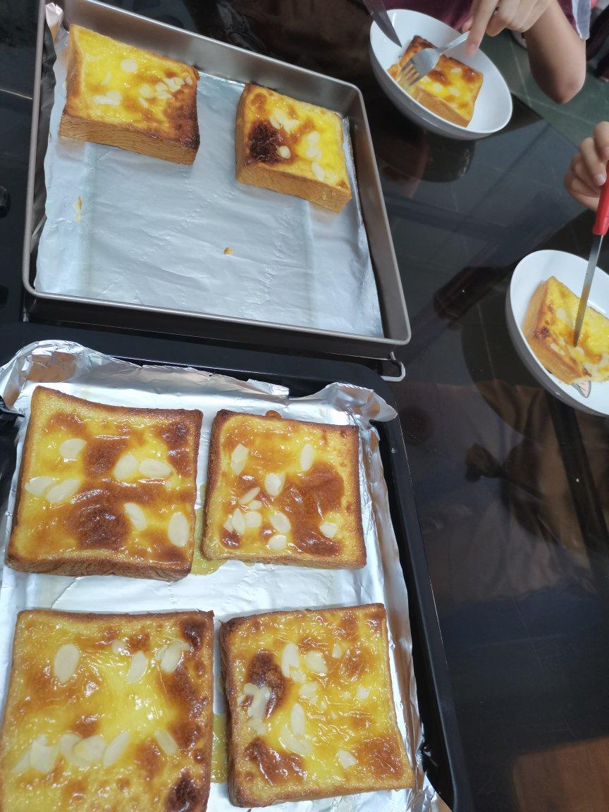 零失败快手岩烧乳酪(熔岩吐司)十分钟网红早餐，好吃哭