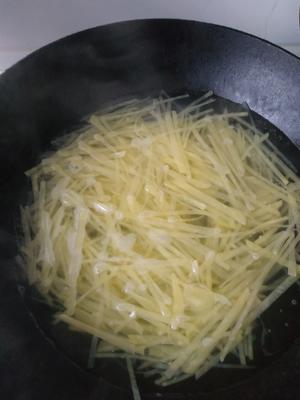 素炒土豆丝的做法 步骤5