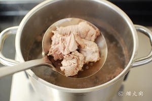 韩式大盘鸡——安东炖鸡的做法 步骤3