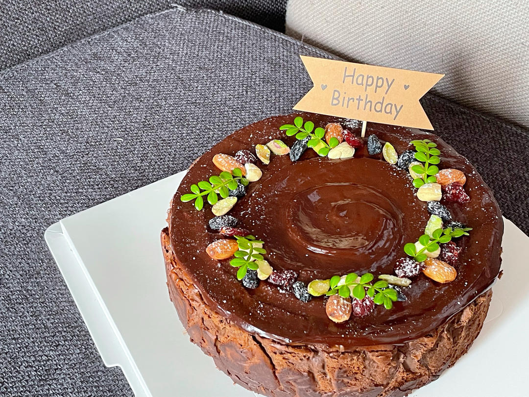 巧克力巴斯克蛋糕