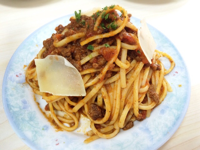 超级美味正宗的意大利番茄肉酱面