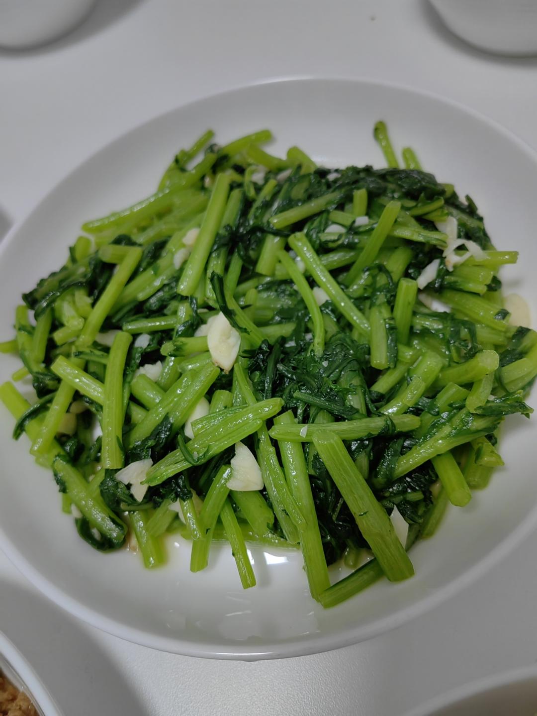 蒜蓉蒿子杆