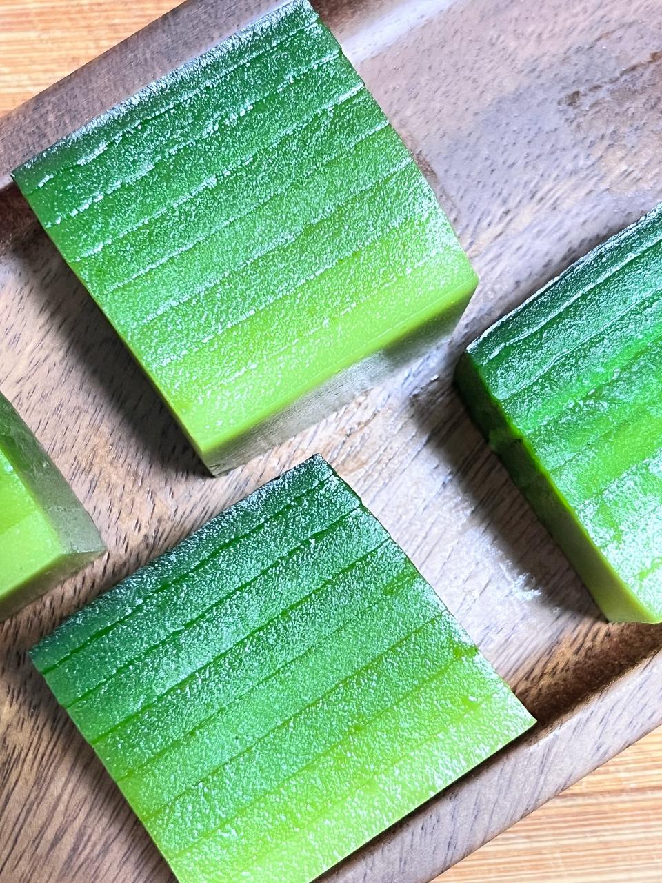 渐变清香斑斓糕的做法