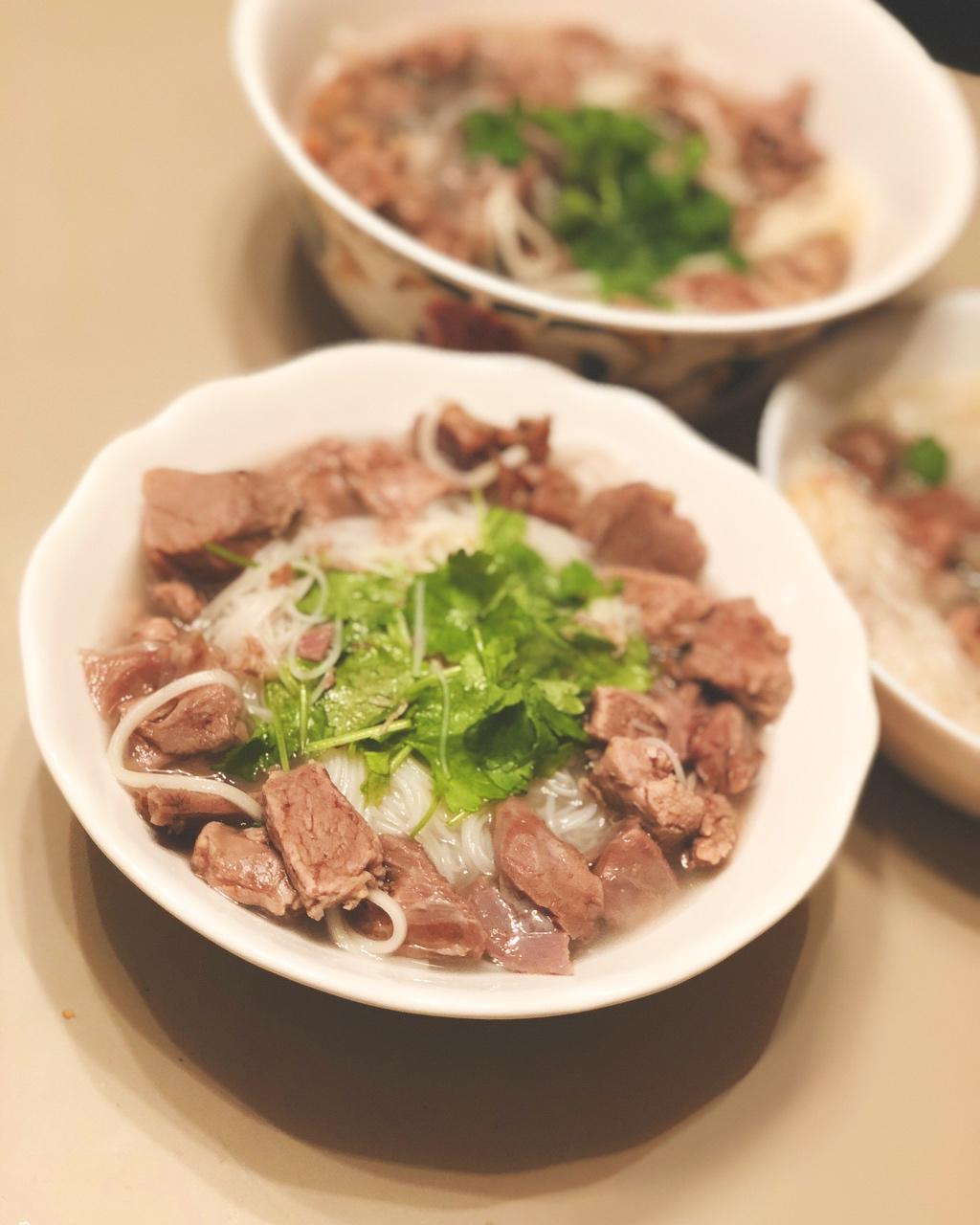 羊肉汤（汤鲜味美不膻气）