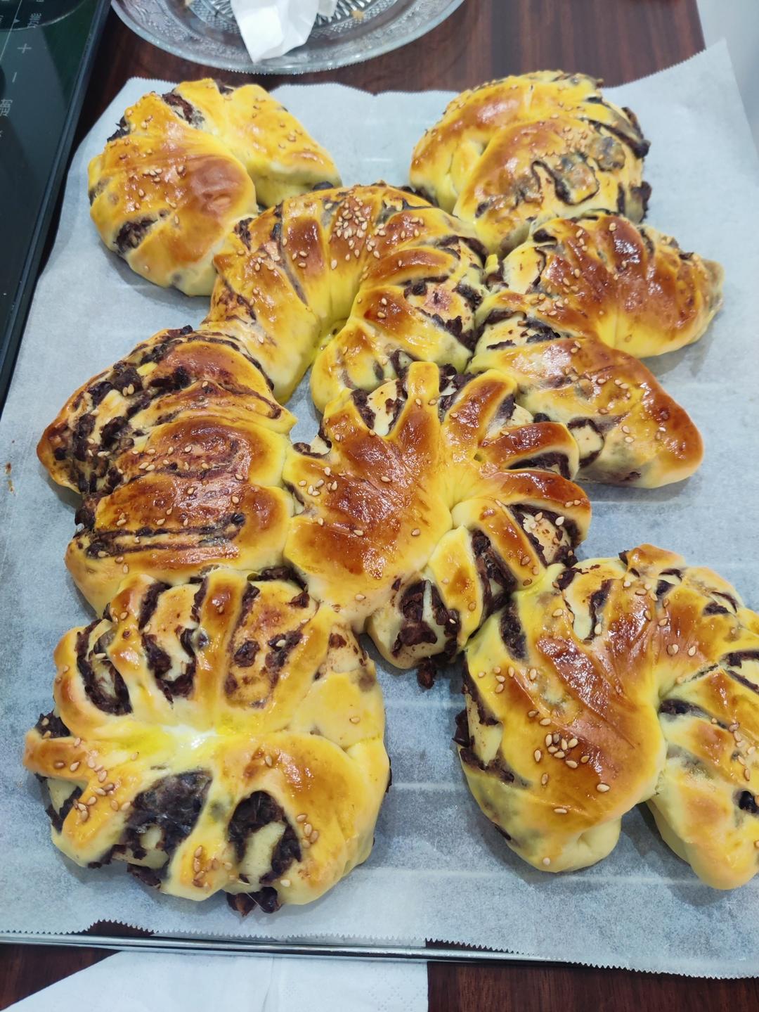 毛毛虫豆沙面包＆豆沙面包圈