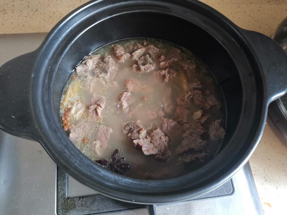 百搭又健康的砂锅小牛肉