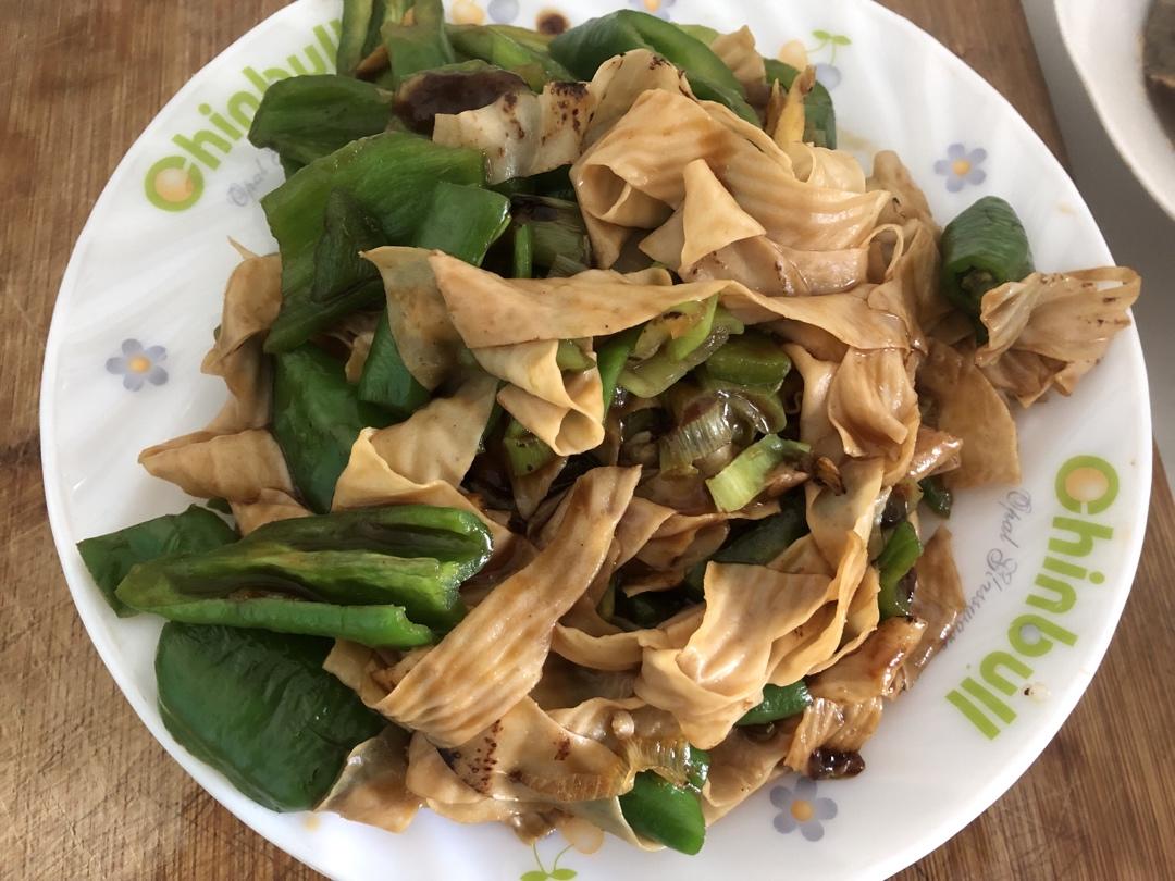 青椒炒豆腐