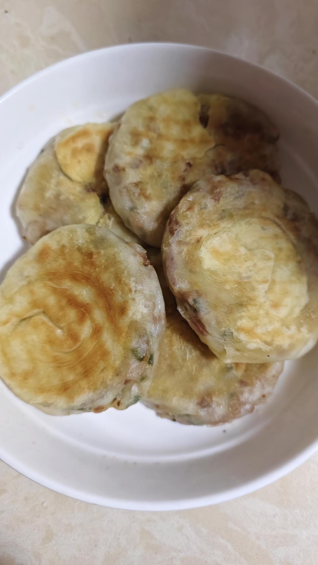 懒人版葱香发面饼 要多软有多软 零失败的方子 附细节视频详解