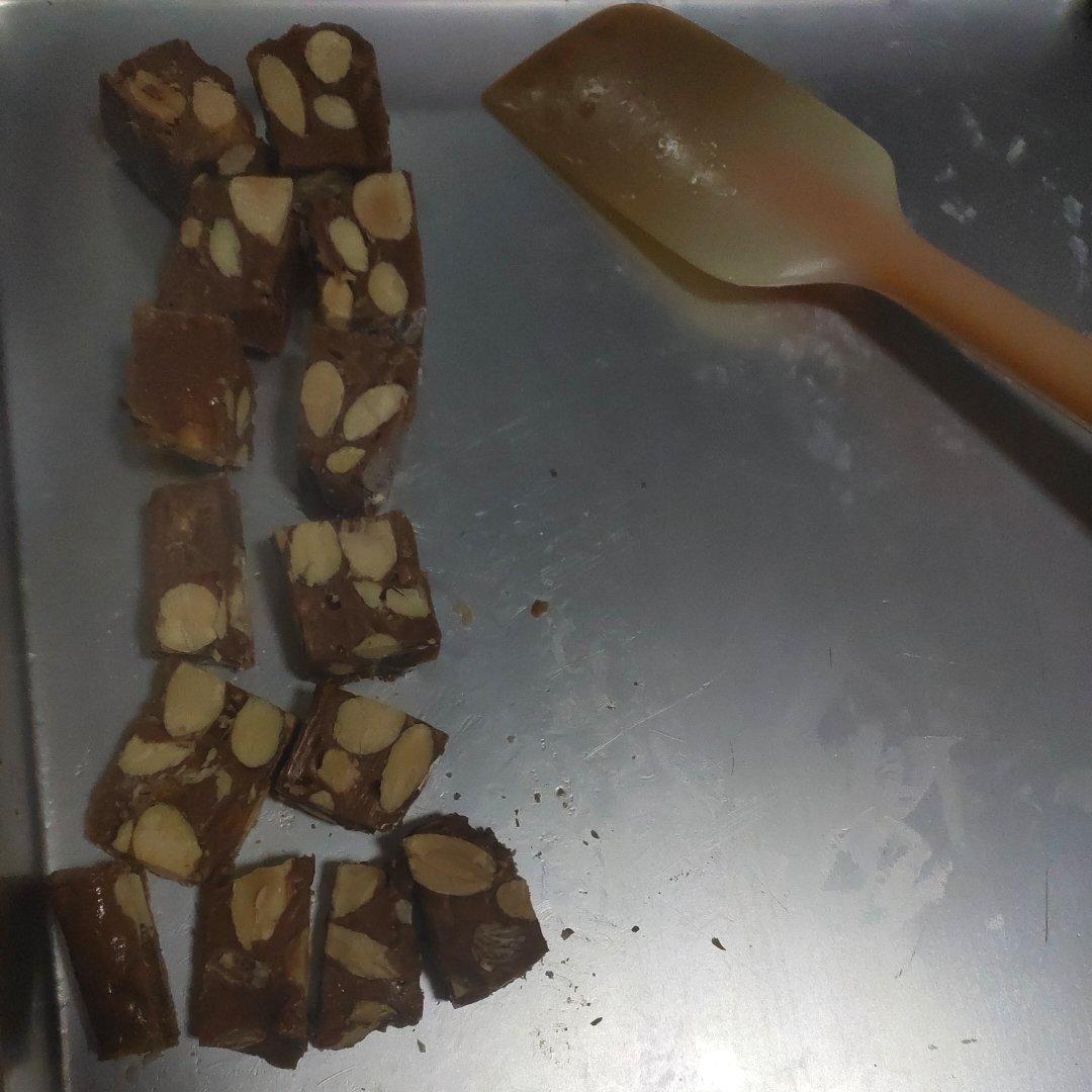 海盐杏仁太妃糖