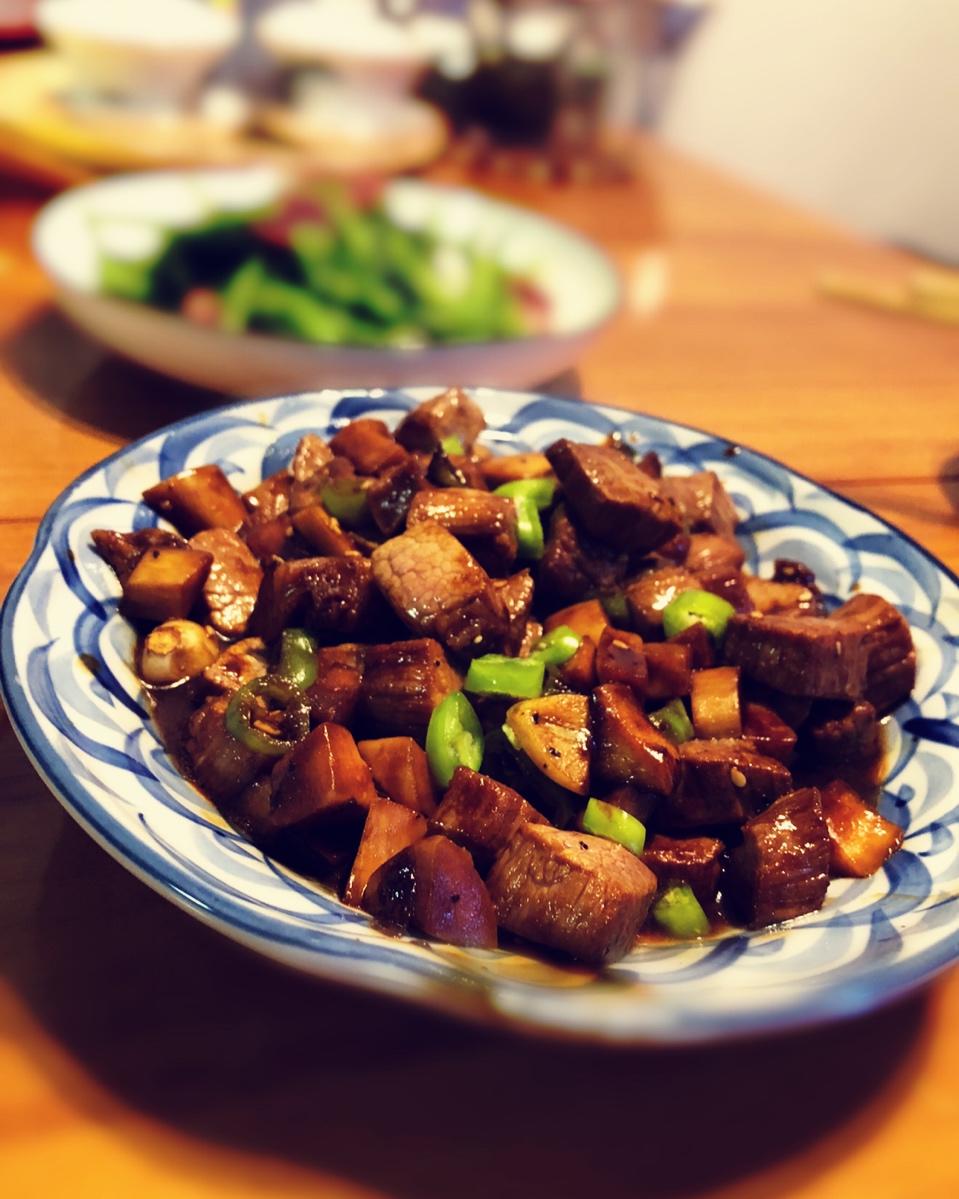 黑椒杏鲍菇牛肉粒