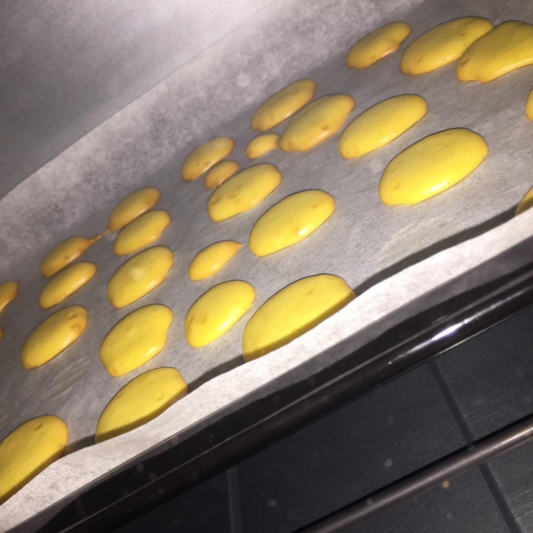 蛋黄小西饼（烤箱做饼干，简单又好吃）