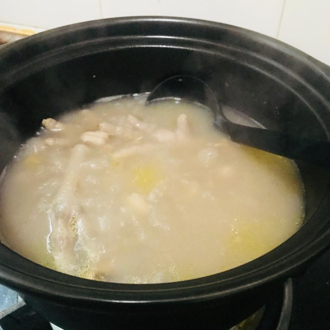 板栗鸡脚汤