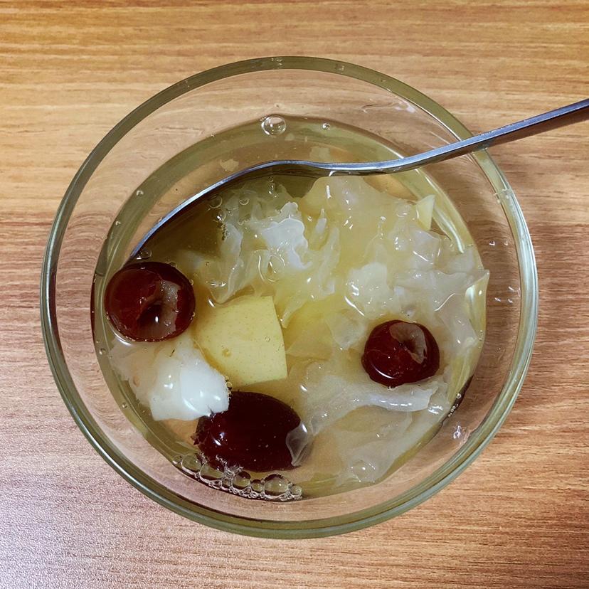 冰糖银耳梨汤