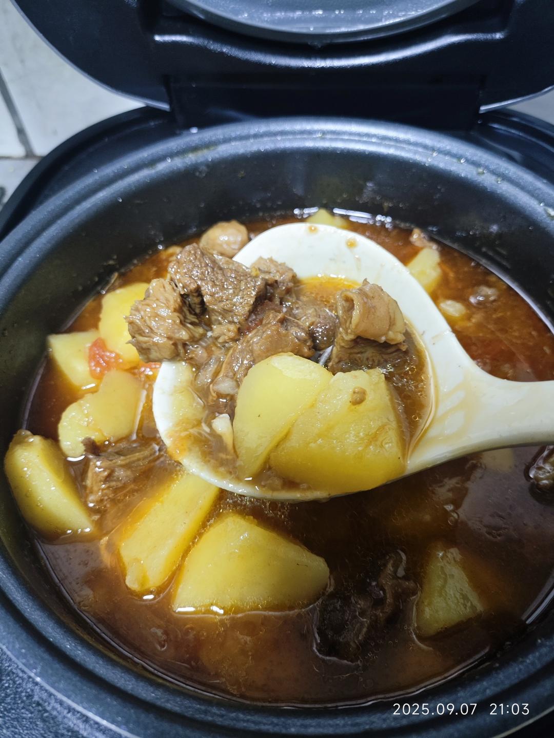番茄炖牛腩