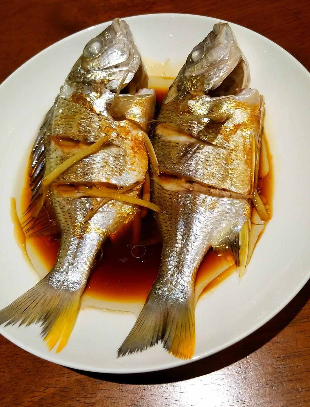 139500517分享作品 2018年07月16日清蒸黄翅鱼android 拍摄于