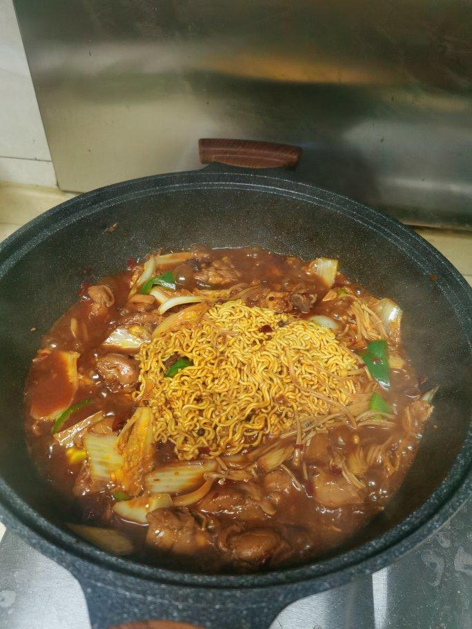 比店里好吃的重庆鸡公煲！