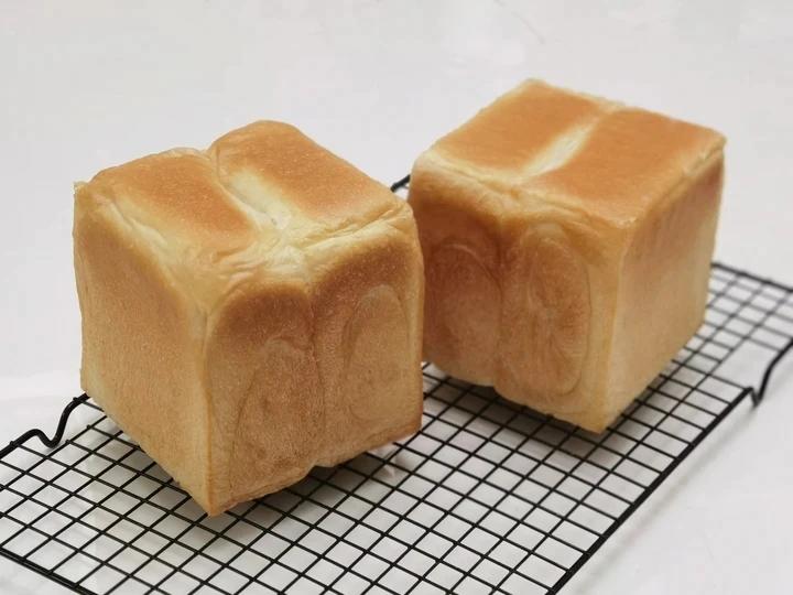 烫种方型白吐司—《银座顶级吐司》｜废话一箩筐的经验分享｜美瑛吐司/PullmanBread