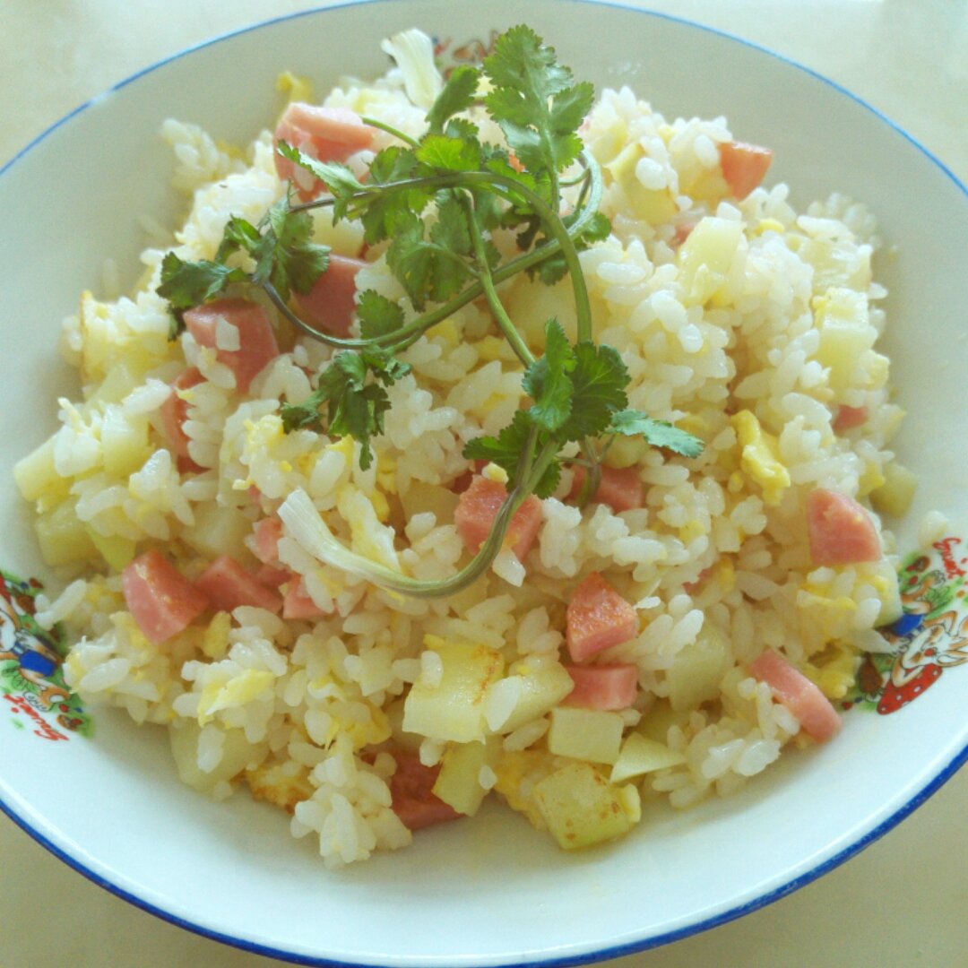 土豆火腿蛋炒饭