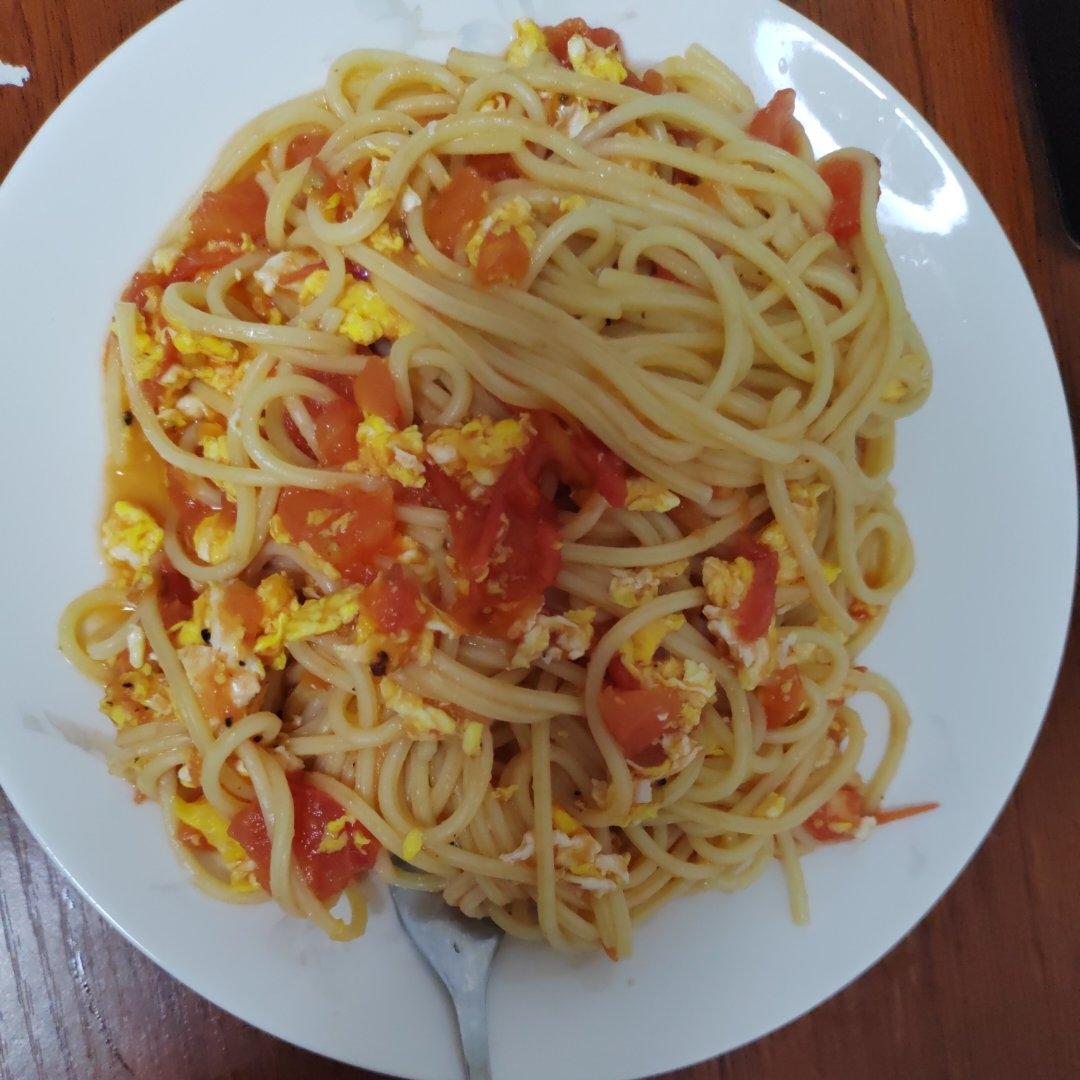 西红柿鸡蛋意面