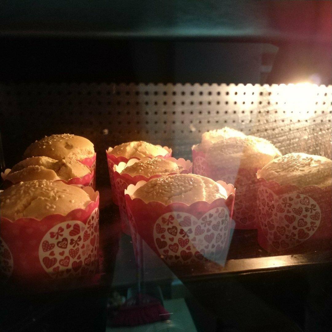 低糖、不消泡、长得高的经典方子——戚风蛋糕