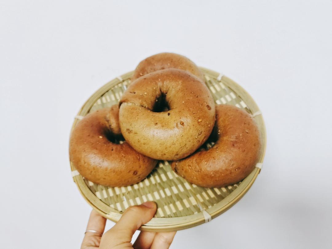 低脂又好吃的😋黑麦蔓越莓贝果的做法