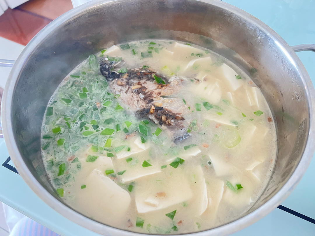 奶白鲫鱼豆腐汤|一条鱼最后的温柔