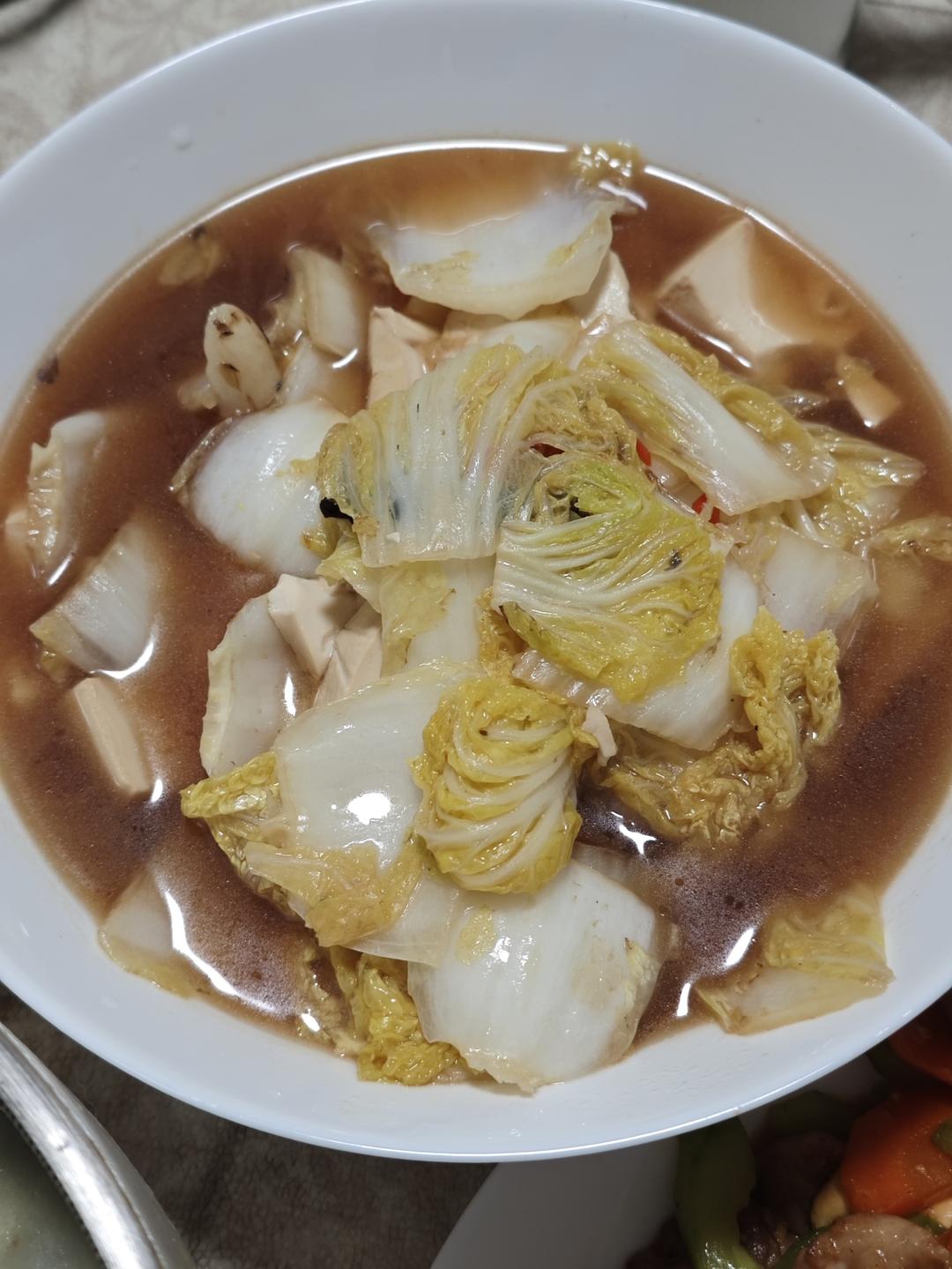 家常白菜粉条炖豆腐