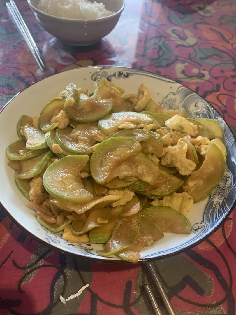 西葫芦炒鸡蛋(从不修图，拒绝夸张)