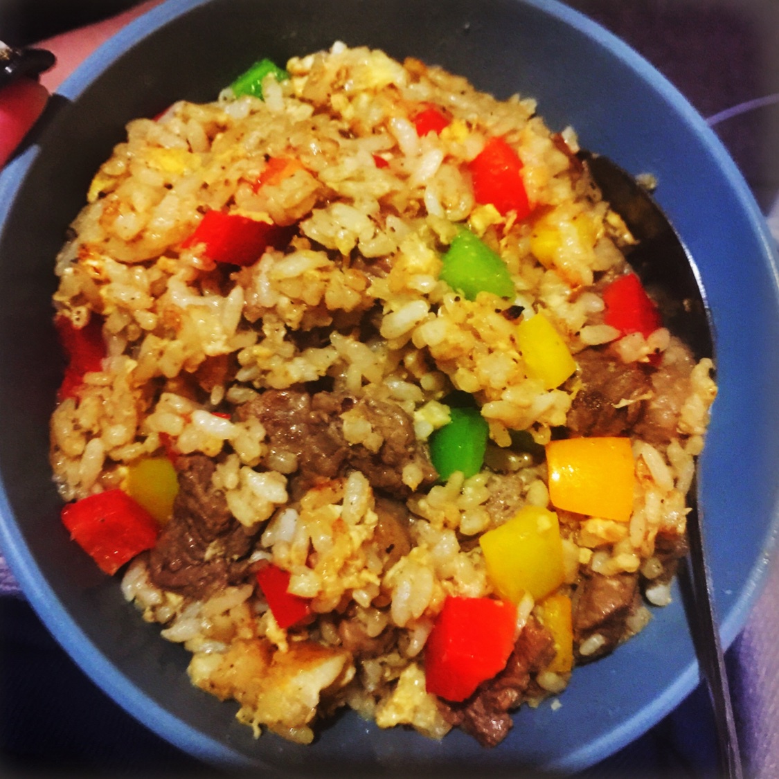 黑胡椒牛肉粒杂蔬炒饭