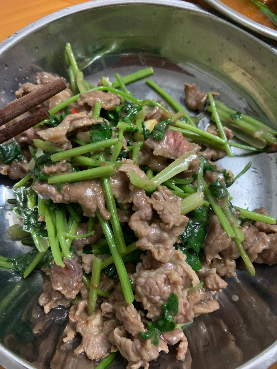 香菜炒牛肉片