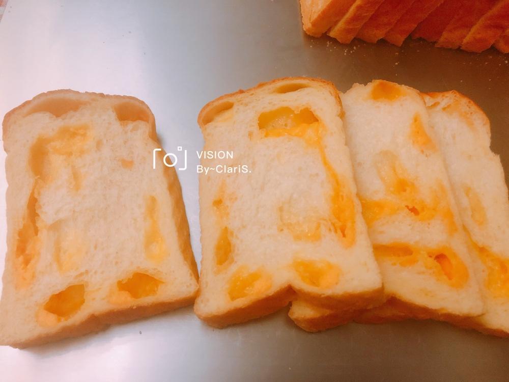 牛奶鸡蛋吐司