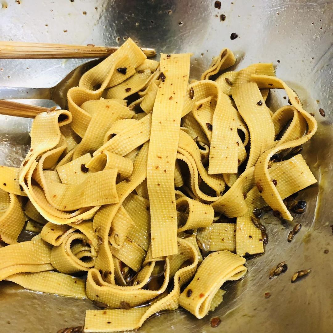 香辣孜然豆皮