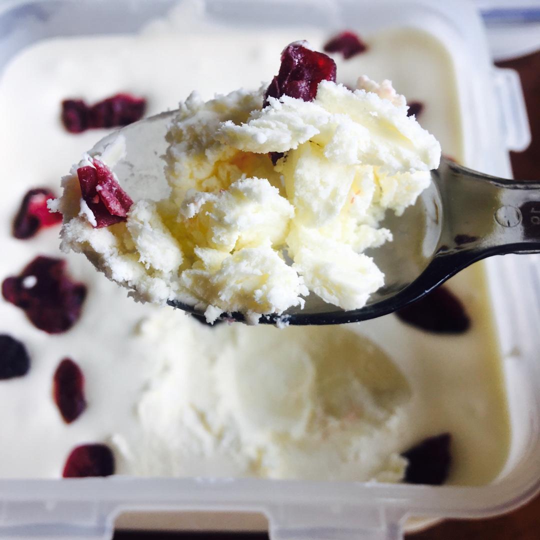 冰淇淋（消耗淡奶油）