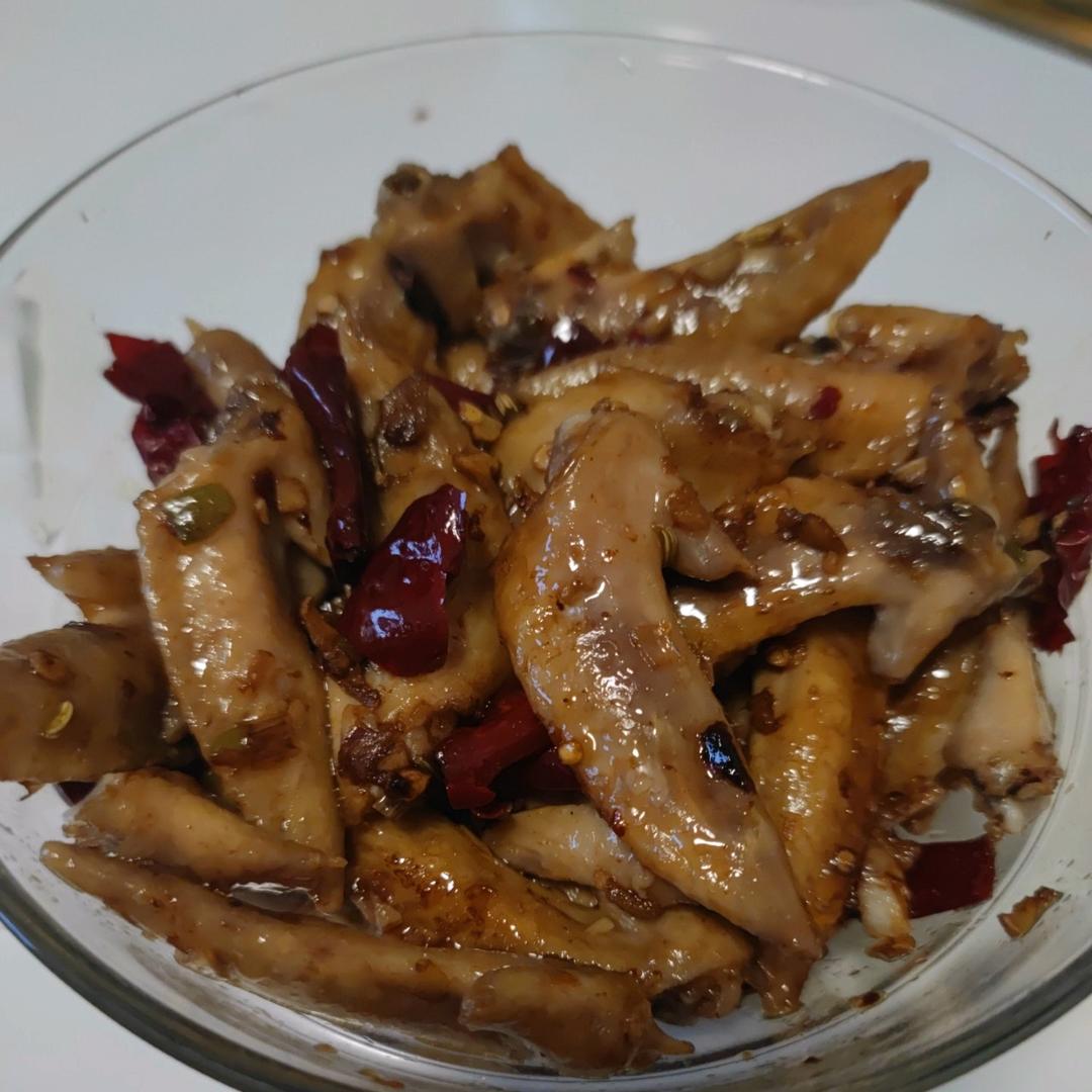 冷吃香辣鸡翅尖 好好吃！