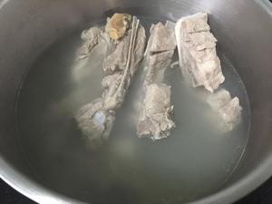 家常粉干（福州味儿的熟鱼白菜煮粉干）的做法 步骤1