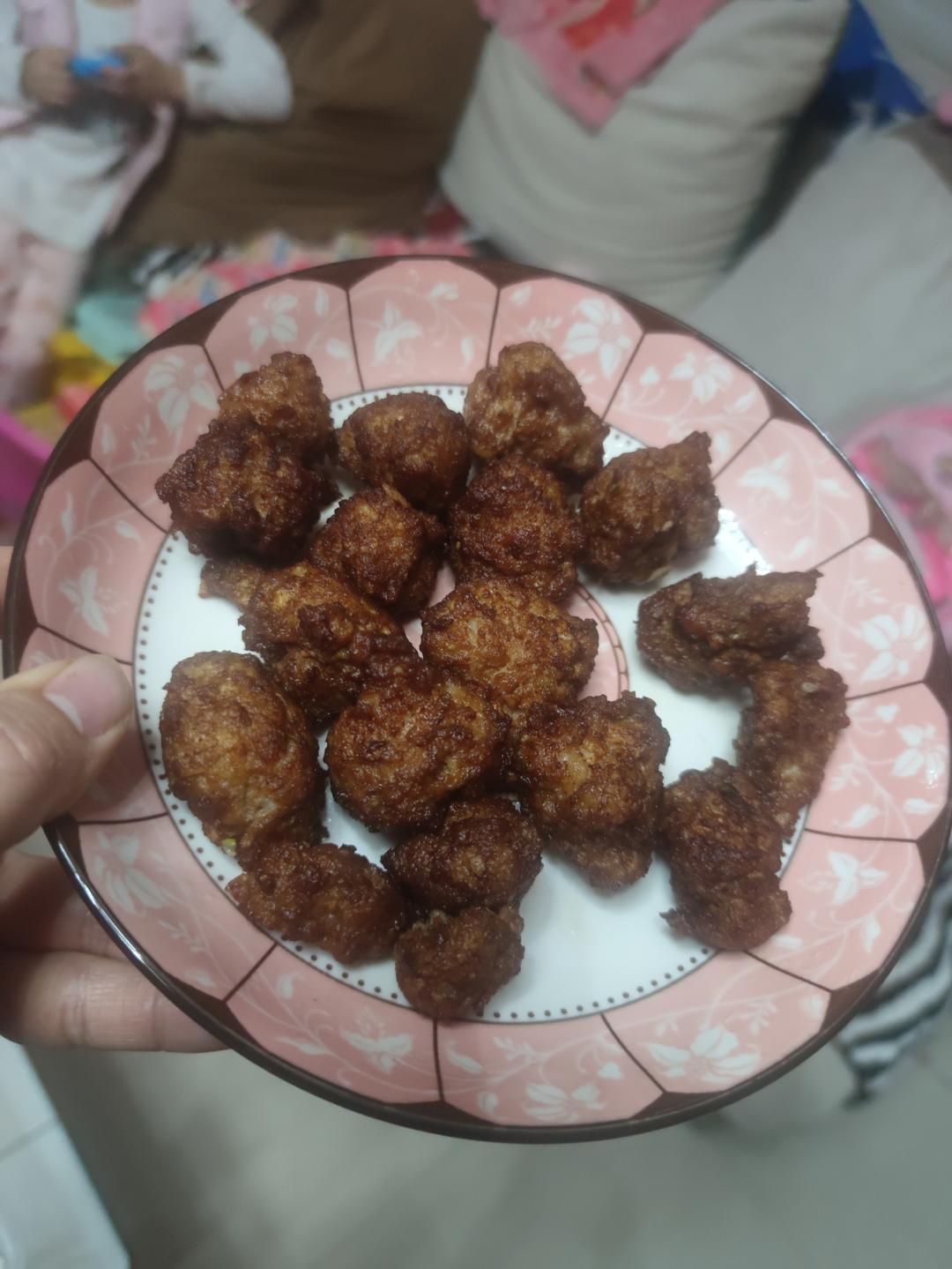 酥炸肉丸