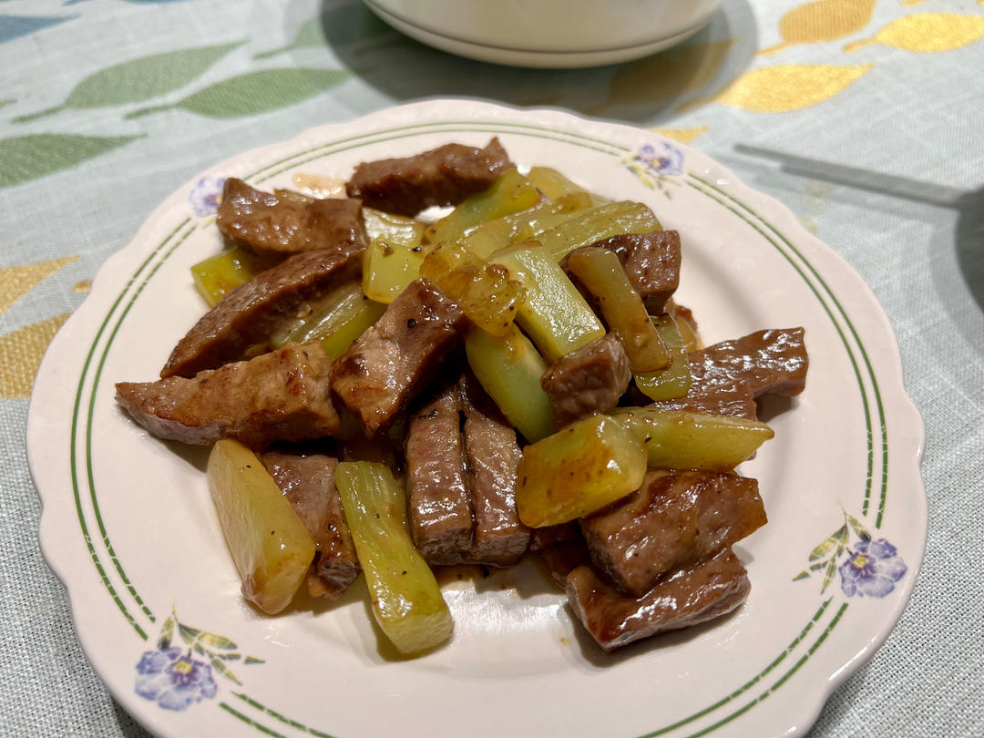 黑椒炒牛排(附简易黑椒酱配方)