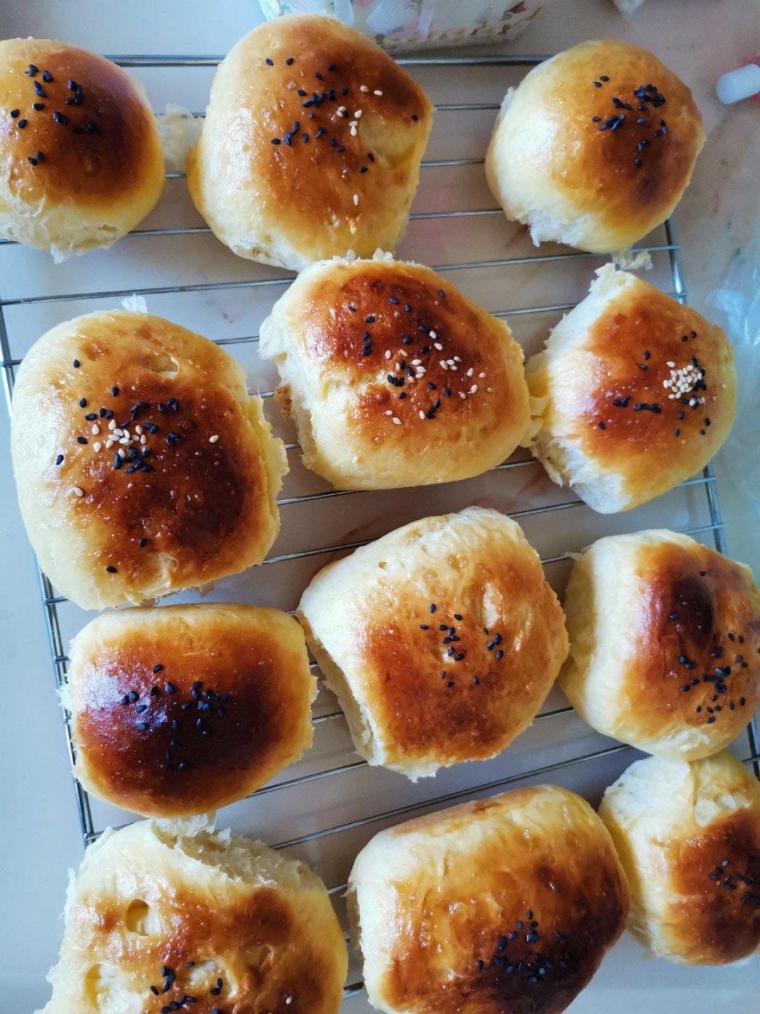 最好吃的餐包--鲜奶大餐包