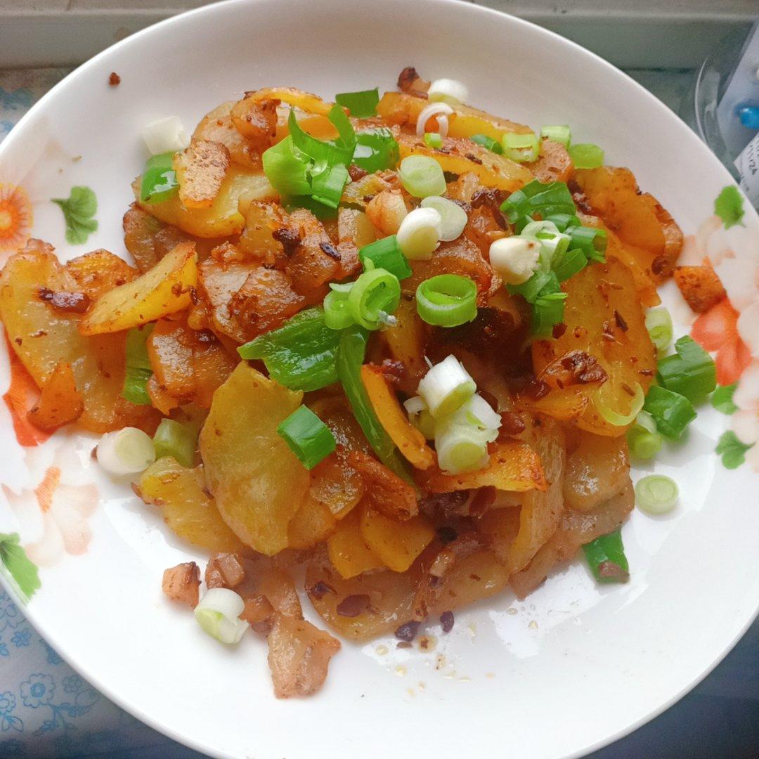 干锅土豆片