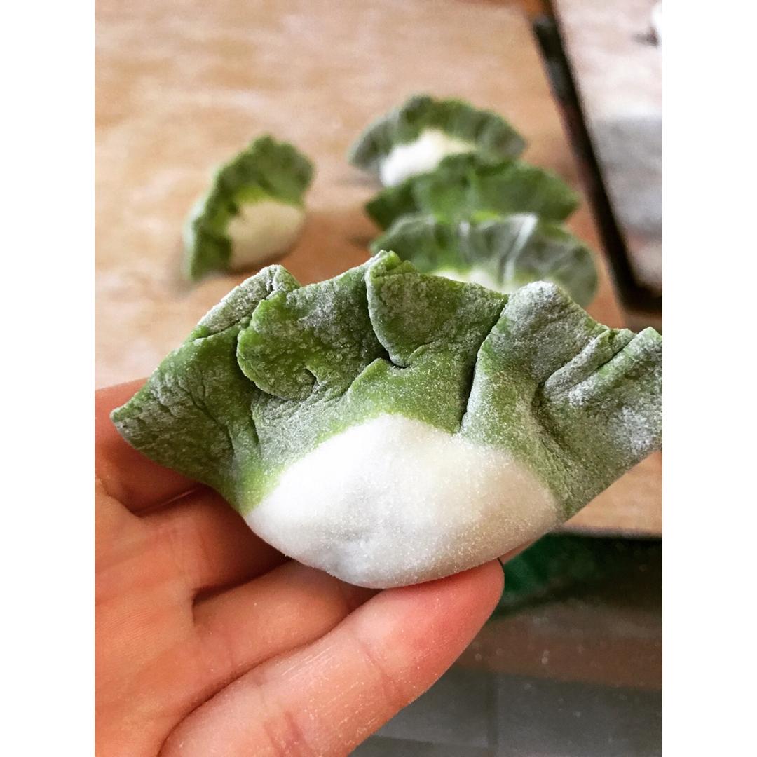 翡翠白玉白菜饺子详细版（附翡翠白玉白菜饺子包法，翡翠白玉饺子皮两种制法，面包机和面，翡翠白玉烧卖，各种馅料搭配）