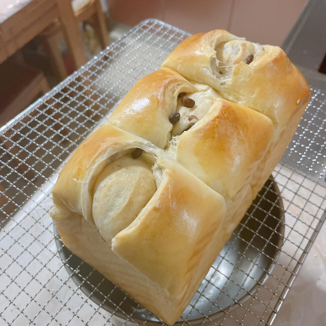 鲜奶红豆吐司