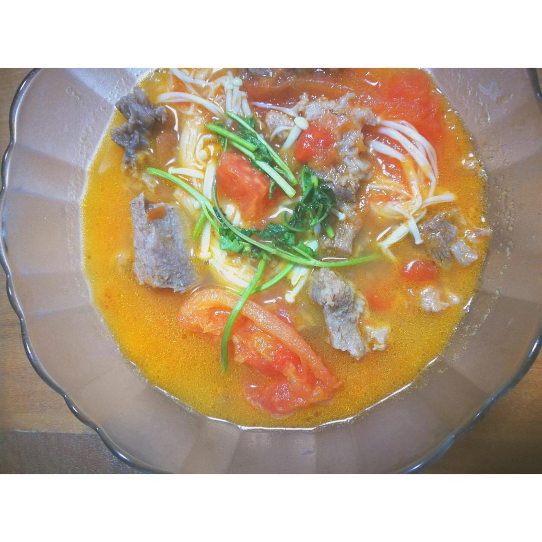 老丁的私房菜-番茄牛腩煲