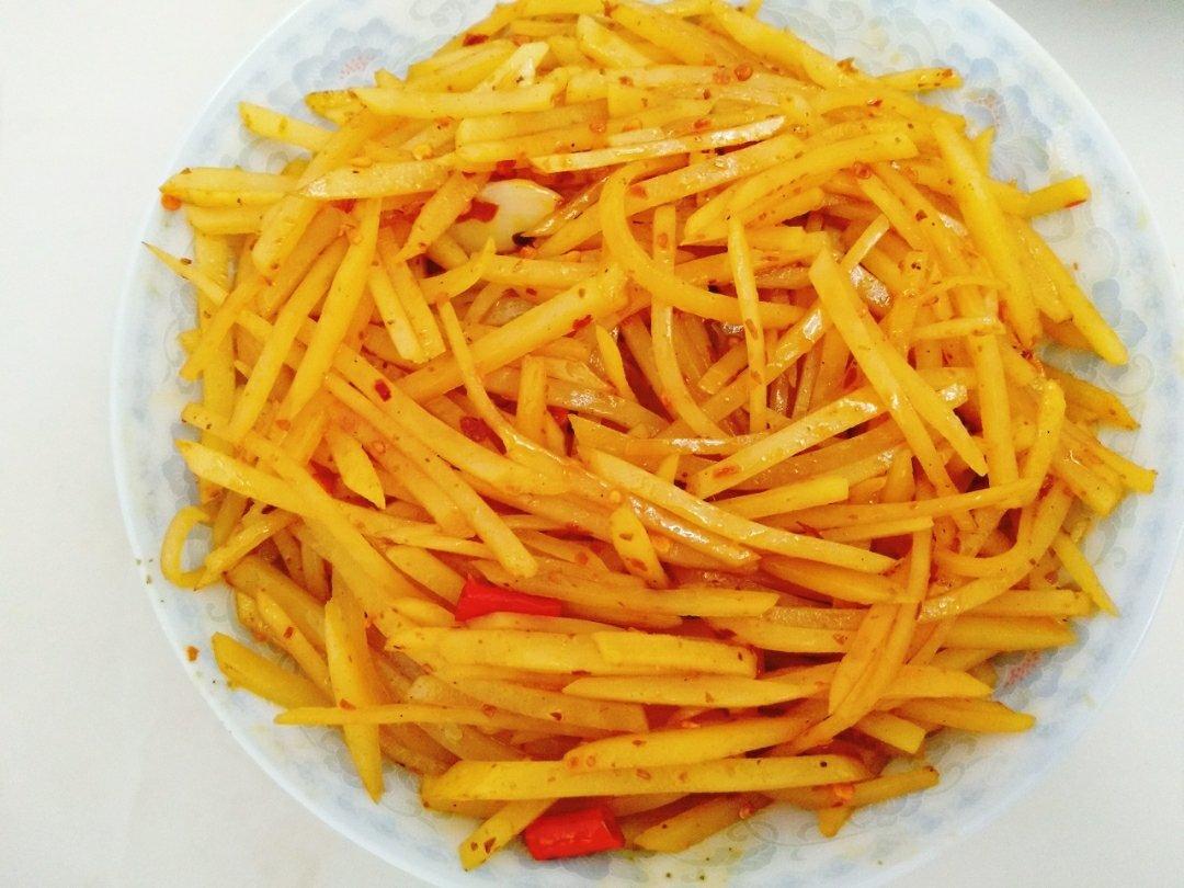 在家也能做出馆子味儿的醋溜/炝炒/酸辣土豆丝（就是那道看似简单，实则步步玄机的土豆丝）